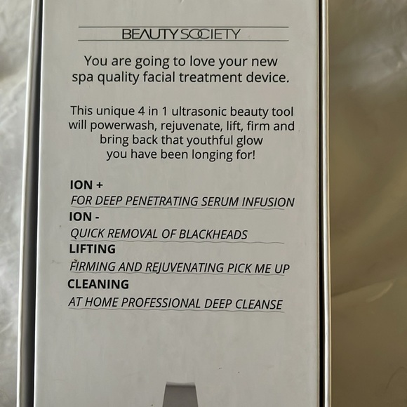 NWT Beauty Society Ion Beauty Ultrasonic Beauty Tool with USB Charger & Manual - Picture 2 of 4